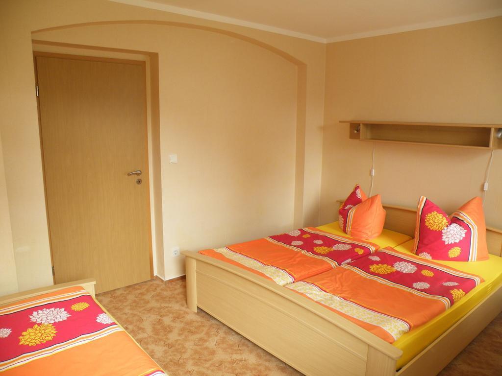 Am Lindenbaum Bed and Breakfast Sebnitz Δωμάτιο φωτογραφία